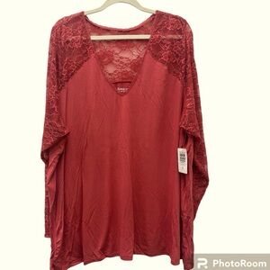 Torrid Size 4 (4X) Top with lace NWT
